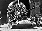 Vojáci Rudé armády pi osvobozování Prahy v kvtnu 1945