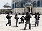 Izraelská policie znovu zasahuje na Chrámové hoe v Jeruzalém. (21. kvtna...