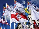 V lotyské Rize bhem mistrovství svta vlaje místo oficiální bloruské vlajky...