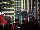 Robert Kesan a jeho Druhá tráva pebírají cenu za folkové album roku, získali...