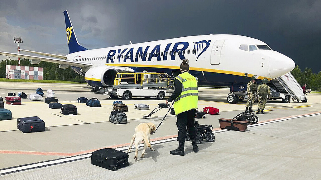 Bloruské úady pinutily letadlo spolenosti Ryanair na trase z Atén do...