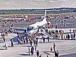 Tupolev Tu-134 polské společnosti LOT (Polskie Linie Lotnicze) na leteckém dnu...