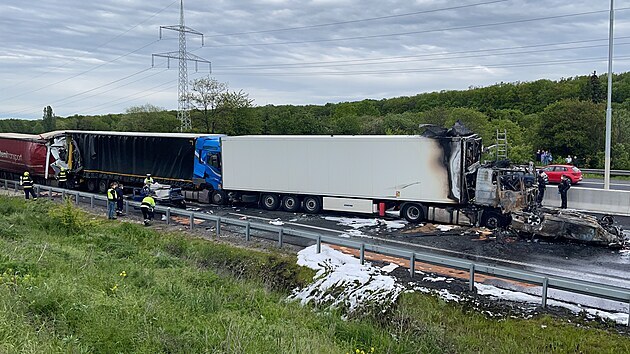 Smrtelná nehoda na dálnici D11. (24. května 2021)