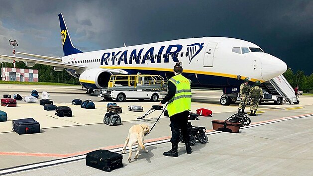 Ekonomický nesmysl nebo hozená rukavice? Ryanair naverbuje 2000 nových pilotů