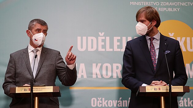 Nov jmenovan ministr zdravotnictv Adam 
Vojtch vystoupil na briefingu po uveden do funkce premirem Andrejem Babiem. (26. kvtna 2021)