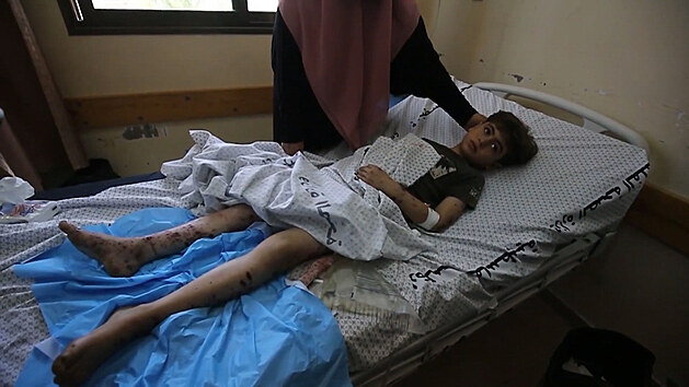 Chlapec zrann bhem nletu na Gazu. Raketa, kter pistla pmo v posteli, kde spal, natst nevybuchla