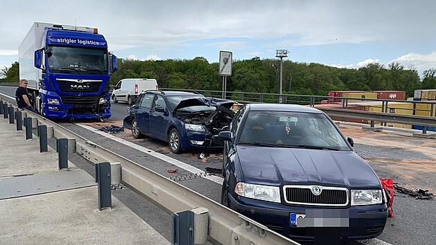 Hromadná nehoda na Novém mostě v Mělníce. (25.5.2021)
