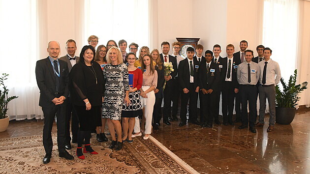 Své návrhy už studenti prezentovali českým poslancům, europoslancům i v Evropské komisi.