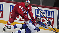 Slovenský útoník Marián Studeni neustál souboj s ruským bekem Vladislavem...