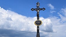 Na starostu Michaela Morda upomíná Mord�v k�í� u Bo�ic. Ten byl opraven a...