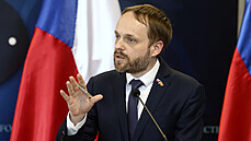Český ministr zahraničních věcí Jakub Kulhánek v Severní Makedonii (22. května...
