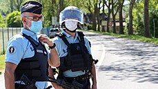 Francouzská policie pátrá po tce ozbrojeném bývalém vojákovi, který ohrooval...
