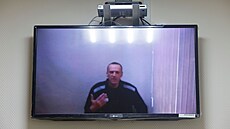 Ruský opoziní lídr Alexej Navalnyj mluvil z vzení pes videohovor u soudu,...