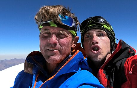 Marek Holeek (vlevo) a Radoslav Groh na vrcholu Huandoye