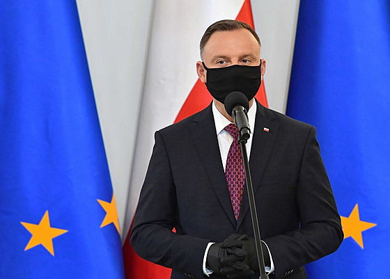 Polský prezident Andrzej Duda pi pedávání vyznamenání Virtus et Fraternitas....