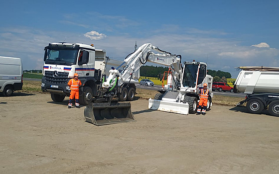 U k�i�ovatky poblí� obce Lety za�ala oficiáln� stavba 32 kilometr� dálnice D4...