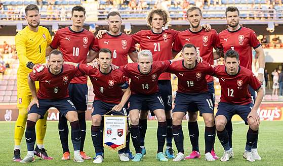 Základní sestava fotbalové reprezentace pro generálku na Euro proti Albánii:...