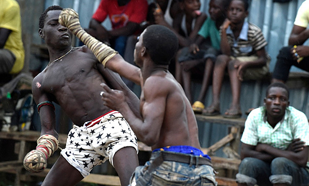 Extrémní sporty: dambe je brutální nigerijská verze boxu