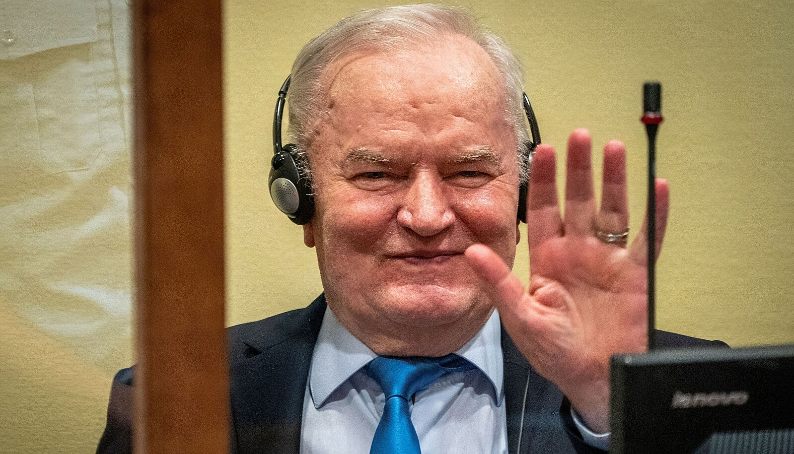 Zemřel bosenskosrbský válečný zločinec Mladić. Za genocidu si odpykával doživotí