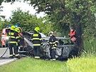 U Dolní Lomnice se srazily auto s motorkou. idi motocyklu zemel, ob vozidla...
