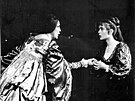 Sedmnctilet Libue afrnkov v roli Julie Kapuletov v Shakespearov Romeovi...