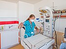 Poslední pípravy na novorozeneckém oddlení nemocnice v Náchod (1. 6. 2021)
