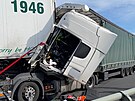 Na dálnici D5 se srazilo nkolik kamion (1. 6. 2021)