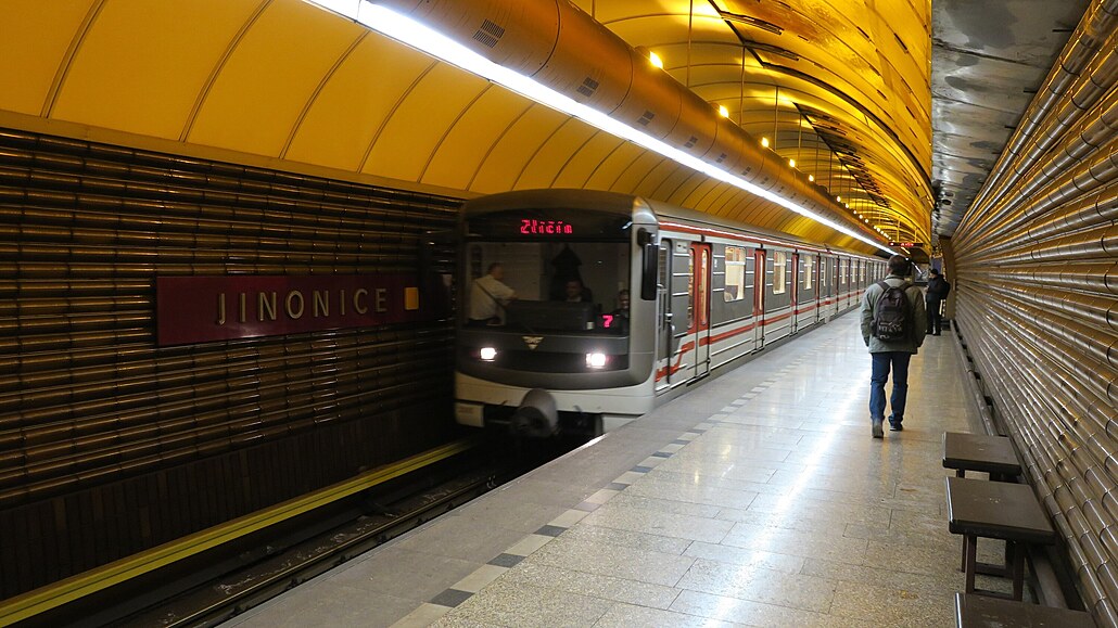Stanice Jinonice na lince B praského metra
