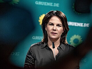 Německá spolupředsedkyně Strany zelených Annalena Baerbocková, promluvila k...