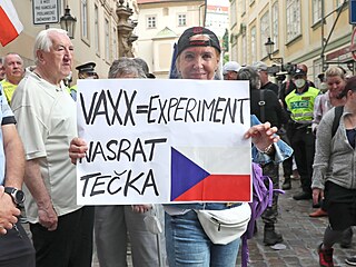 Hnutí Chcípl PES ve středu demonstruje v Praze proti novele zákona o ochraně...