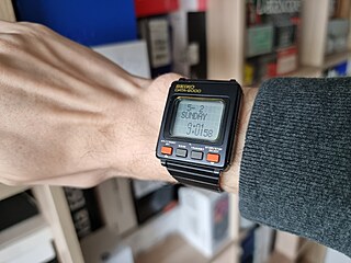 První chytré hodinky na světě: Seiko Data-2000 z roku 1983