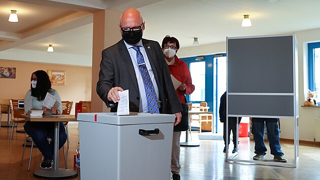 Oliver Kirchner, kandidt AfD ve volebn mstnosti. (6. ervna 2021)