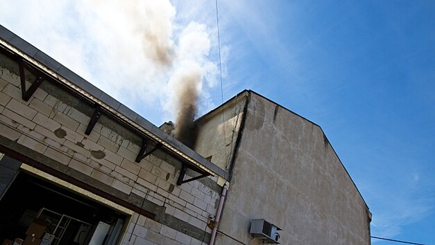 V Ostravě-Vítkovích hořely kanceláře, škoda je 800 tisíc korun (4. června 2021)