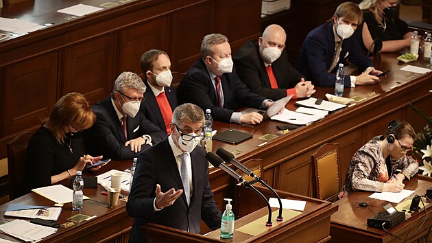 Mimo��dnou sch�zi s hlasov�n�m o ned�v��e vyvolaly koalice Spolu (ODS, KDU-�SL, TOP 09) a Pir�t� se STAN. (3.�ervna 2021)