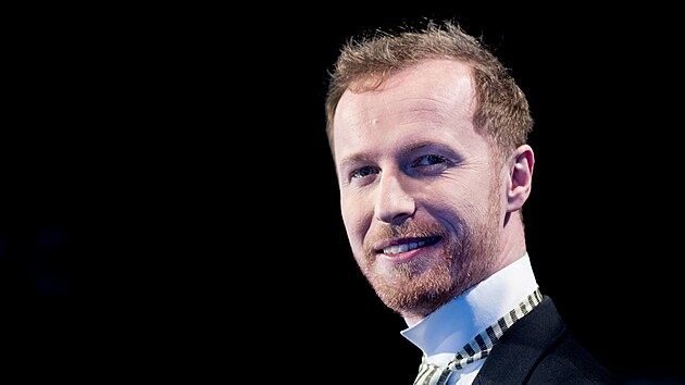 Hypnotiz�r Jakub Kroul�k hostem po�adu Rozst�el, moderuje Elen �ern�. (2. �ervna 2021)