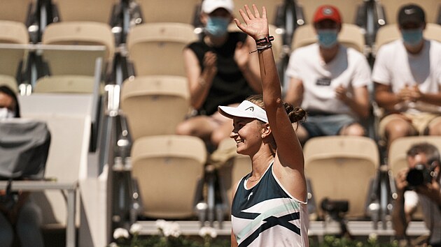 Barbora Krejkov slav postup do tvrtfinle Roland Garros.