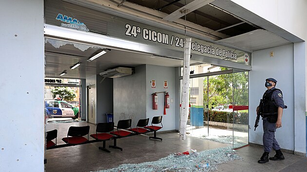 Ponien policejn stanice v brazilskm Manausu, kde gangy po smrti drogov bosse rozpoutaly nsilnosti. (7. ervna 2021)