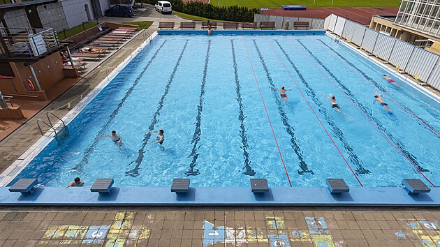 Ve Zl�nsk�m kraji se otev�ela venkovn� koupali�t�. (�erven 2021)