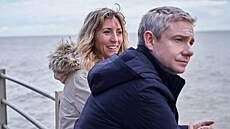 Daisy Haggard a Martin Freeman,v seriálu Rodie (2021)