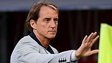 Italský trenér Roberto Mancini bhem pípravného utkání v Boloni proti esku.