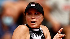 Amerianka Sofia Keninová bhem druhého kola Roland Garros.