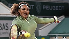 Serena Williamsová v noním duelu na Roland Garros