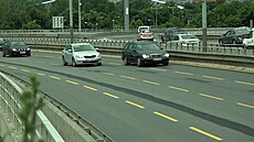 Most Barikádník v Praze doznal zmn, nov jsou na nm tyi pruhy, co výrazn...