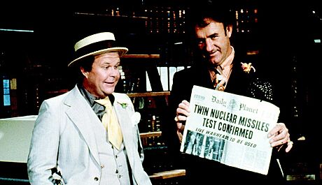 Ned Beatty (vlevo) po boku Gena Hackmana ve filmu Superman (1978)
