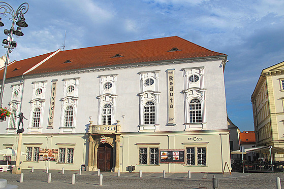 Budova divadla Reduta