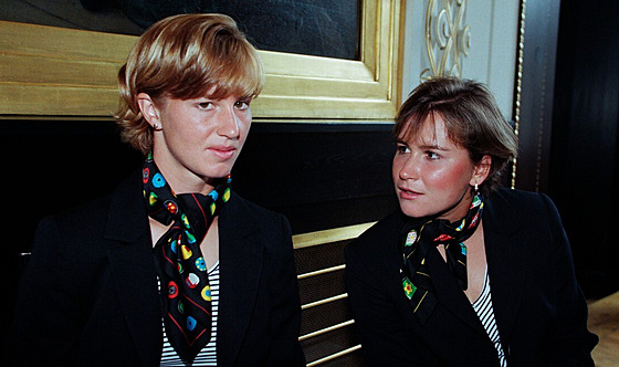 Lenka Nmeková (vpravo), dnes provdaná Janouková, jako lenka eského...