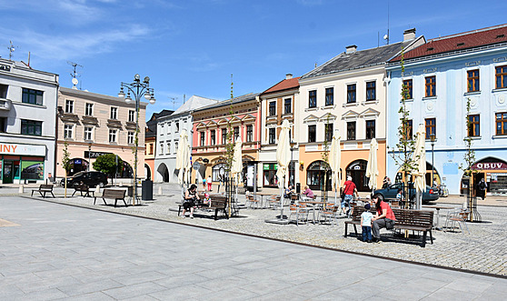 Pohled na část zrekonstruovaného náměstí T. G. Masaryka v Hranicích.
