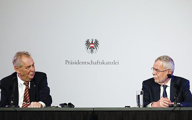 Rakouský prezident si přijel pro Řád bílého lva, sejde se i s Pavlem