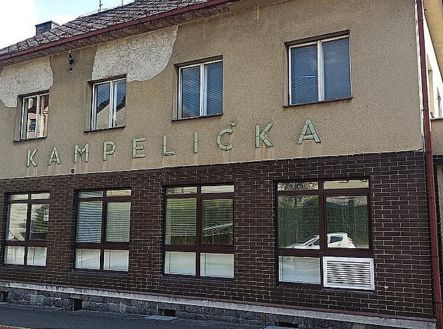 Kunvald chce za 30 milion pestavt budovu bývalé Kampeliky, lidé jsou vak...