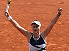 Barbora Krejíková vítzí na Roland Garros.